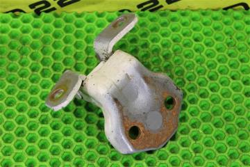 Петля двери передняя правая Familia BJ5W ZL Петля двери передняя правая Familia BJ5W ZL