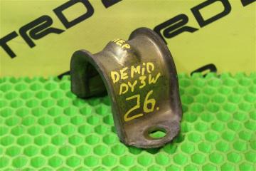 Крепление стабилизатора переднее Mazda Demio 2003