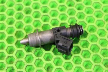 Форсунка Honda Capa GA4 D15B Форсунка Honda Capa GA4 D15B