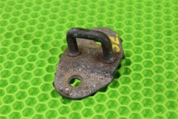 Петля замка багажника Mazda Bongo SK82MN F8 Петля замка багажника Mazda Bongo SK82MN F8