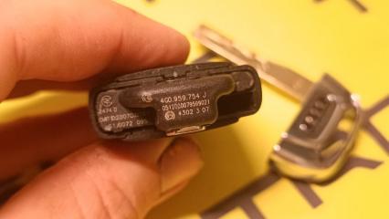 Ключ зажигания A6 2012 4G2 Ключ зажигания A6 2012 4G2
