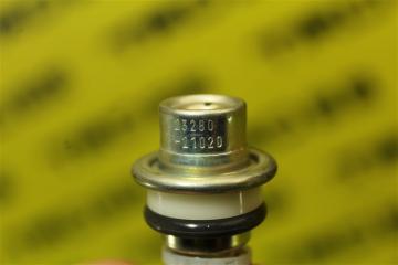 Регулятор давления топлива RX350 2009 GSU35 2GR-FE Регулятор давления топлива RX350 2009 GSU35 2GR-FE