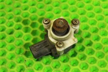 Датчик высоты дорожного просвета Lexus RX350 GGL15 2GR-FE