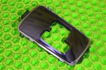 Консоль КПП Vezel 2016 RU3 LEB