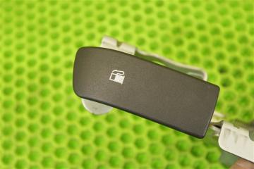 Ручка открывания бензобака Axela 2005 BK5P ZY-VE Ручка открывания бензобака Axela 2005 BK5P ZY-VE