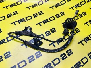 Запчасть датчик abs задний правый Toyota Cresta 2000