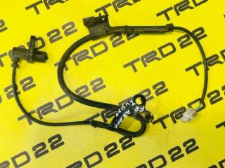 Датчик abs передний правый Toyota Voxy 2004