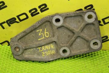 Запчасть крепление редуктора заднее Toyota RAV4 2015