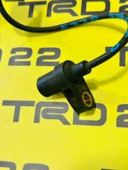 Датчик abs передний правый Subaru Forester SG5 EJ20 Датчик abs передний правый Subaru Forester SG5 EJ20