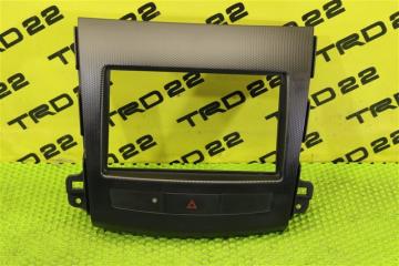 Рамка магнитолы Mitsubishi Outlander 2010