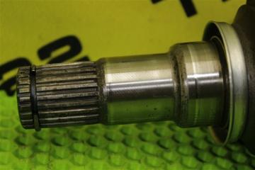 Привод передний правый Corolla 2004 ZZE121 3ZZ-FE