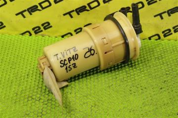 Запчасть насос топливный Toyota Vitz 2002