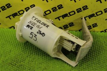 Запчасть насос топливный Toyota Corolla  Fielder 2015