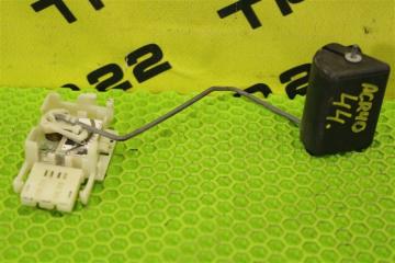 Запчасть датчик уровня топлива Toyota Estima 2004