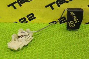 Запчасть датчик уровня топлива Toyota Probox 2016