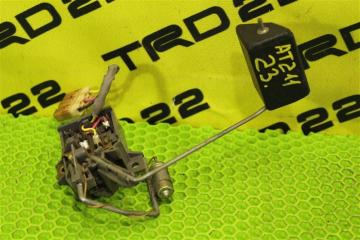 Запчасть датчик уровня топлива Toyota Carina 2000