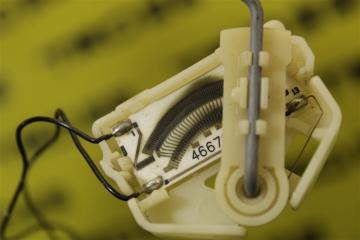 Датчик уровня топлива March 2007 AK12 CR12DE