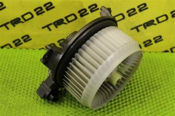 Мотор печки Vezel 2017 RU3 LEB