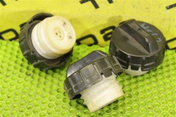 Крышка топливного бака Mitsubishi Lancer Cedia 2002 контрактная Крышка топливного бака Mitsubishi Lancer Cedia 2002