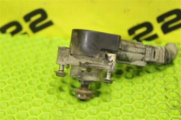 Датчик высоты дорожного просвета Lexus RX350 GGL15 2GR-FE