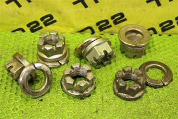 Запчасть гайка ступицы задняя Mitsubishi Pajero 2004