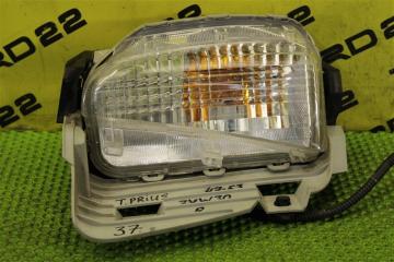 Повторитель поворота в бампер передний правый Prius 2014 ZVW30 2ZR-FXE