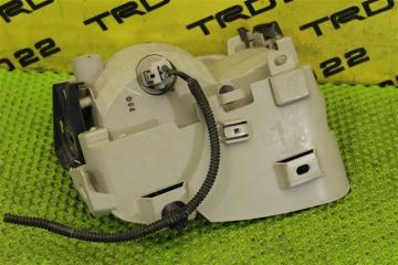 Повторитель поворота в бампер передний правый Prius 2014 ZVW30 2ZR-FXE