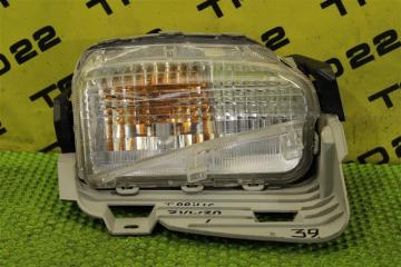 Повторитель поворота в бампер передний левый Prius 2014 ZVW30 2ZR-FXE