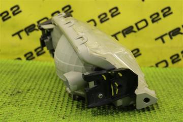 Повторитель поворота в бампер передний левый Prius 2014 ZVW30 2ZR-FXE