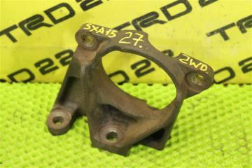 Запчасть кронштейн привода передний правый Toyota RAV4 1999