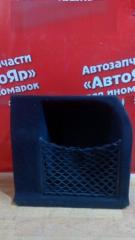 Запчасть обшивка багажника правая Mercedes-Benz C200