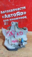 Запчасть замок двери задний правый NISSAN AD 2001