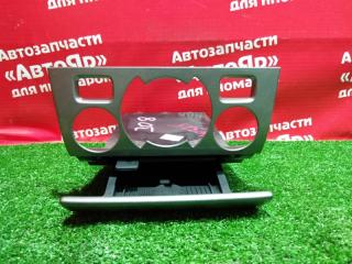 Запчасть накладка пластиковая в салон PEUGEOT 308 2010