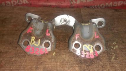 Запчасть петля двери передняя левая MAZDA FAMILIA 2002