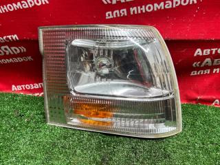 Габарит передний правый TOYOTA HIACE 07.2001