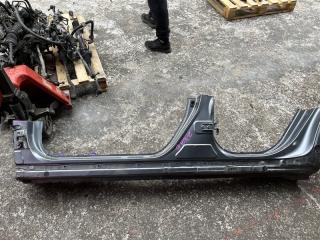 Порог кузова левый LEXUS CT200H 04.2012