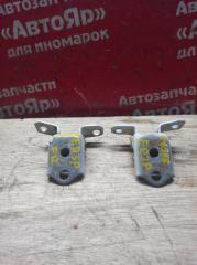 Фото запчасти петля двери передняя правая MAZDA CX-7 2008 контрактная запчасть Запчасть петля двери передняя правая MAZDA CX-7 2008