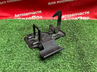Замок капота VOLKSWAGEN TOUAREG 2006