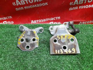 Петля двери передняя левая NISSAN VANETTE 2014