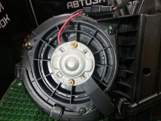 Вентилятор (Мотор отопителя) задний TRAVIQ 2001 XM220 Z22SE Вентилятор (Мотор отопителя) задний TRAVIQ 2001 XM220 Z22SE