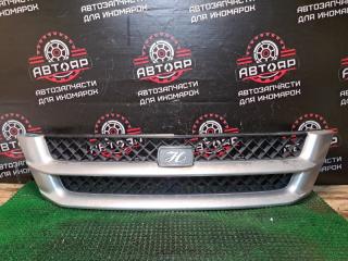 Решетка радиатора TOYOTA REGIUS 2002