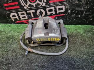 Суппорт тормозной передний правый TOYOTA VOXY 2016