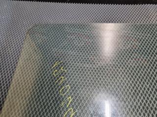 Стекло собачатника заднее правое VANETTE 2003 SK22VN R2 Стекло собачатника заднее правое VANETTE 2003 SK22VN R2