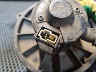 Вентилятор (Мотор отопителя) 27950K KMFGA17 D4DD