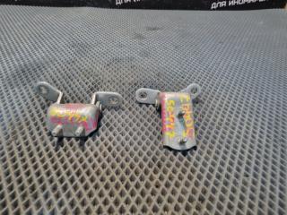 Запчасть петля двери задняя правая TOYOTA OPA