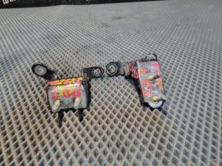 Запчасть петля двери задняя правая HONDA CR-V 2004