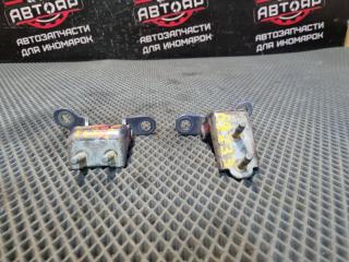 Запчасть петля двери задняя правая HONDA CR-V