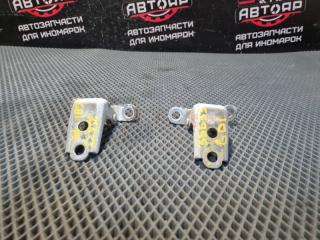 Запчасть петля двери передняя левая HONDA FIT 2003