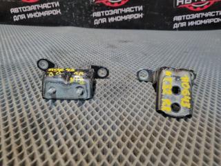 Запчасть петля двери задняя правая NISSAN X-TRAIL 2014