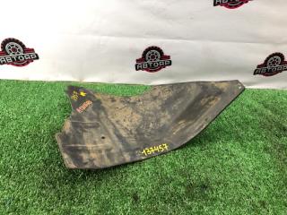 Подкрылок задний правый NISSAN ELGRAND 2000